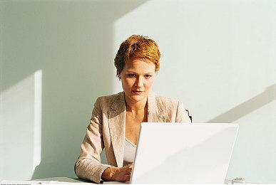 解谜游戏《Viewfinder》被评为UKIE 2024英国年度游戏